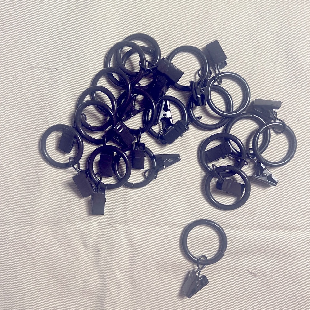 19 curtain rod clip rings, black